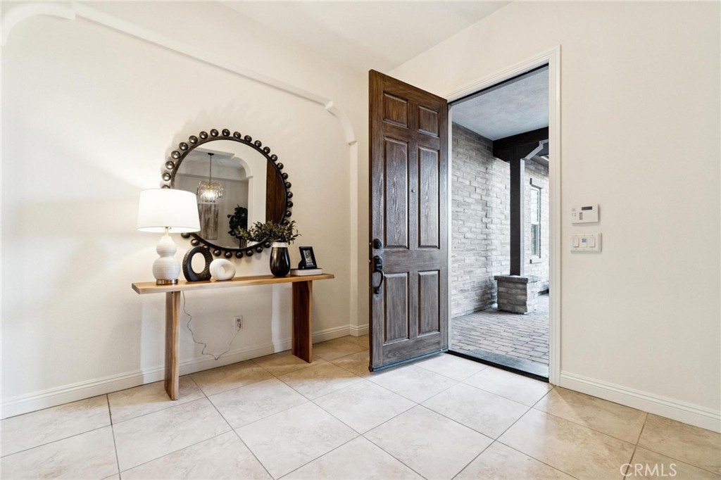 15930 Mandalay Road Canyon Country, CA 91387 - Photo 9 of 64