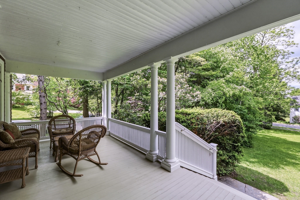 91 Sunset Avenue Amherst, MA 01002 - Photo 11 of 42