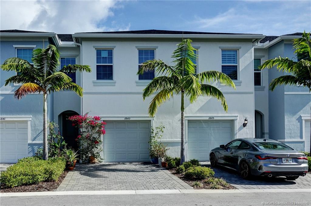 1843 Southeast Roxy Way Stuart, FL 34996 - Photo 3 of 31