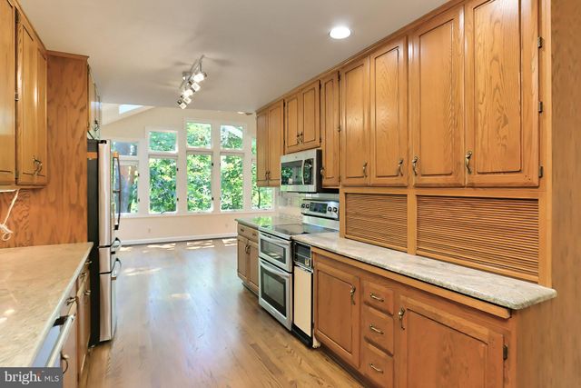 $1,195,000 | 3315 Carolina Place, Alexandria, VA 22305