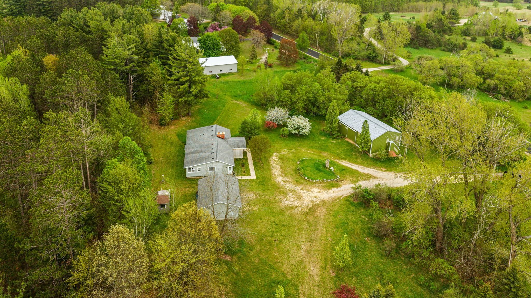 2631 Sparling Road Kingsley, MI 49649 - Photo 3 of 92