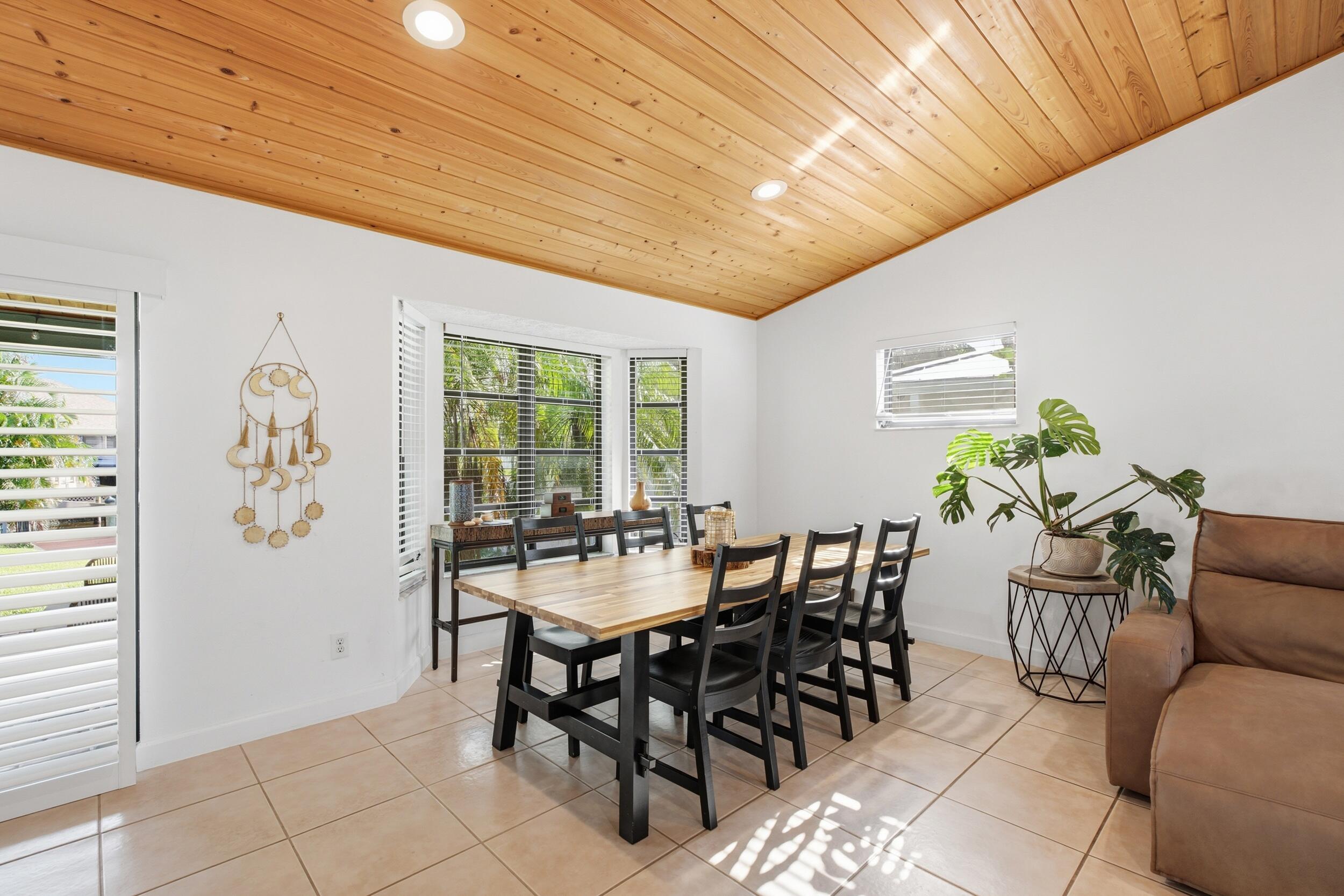 1489 Southwest Seahawk Way Palm City, FL 34990 - Photo 18 of 57 19_smg01959