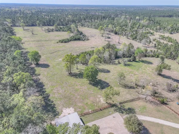$785,000 | 299 North Ghost Branch Road, Trinity, TX 75862