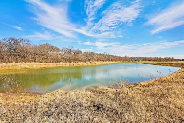 $391,238 | 3163 Manchester Drive, Cleburne, TX 76031