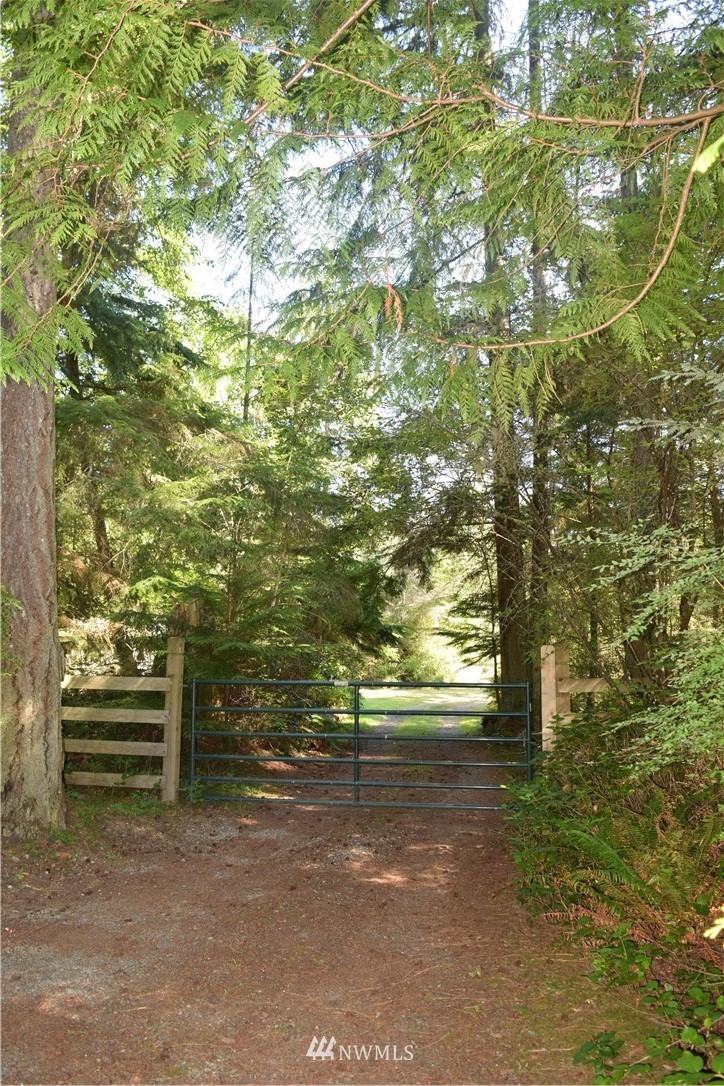 3543 Resort Road Greenbank, WA 98253 - Photo 2 of 24 Gallery Image 2