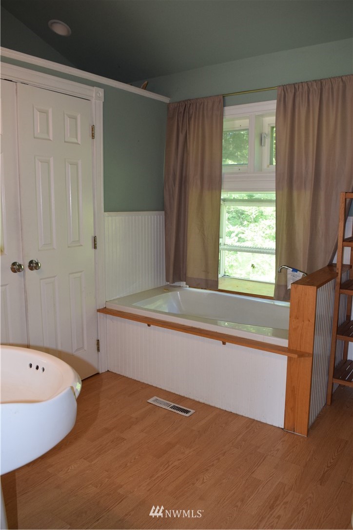 3543 Resort Road Greenbank, WA 98253 - Photo 11 of 24 Gallery Image 11