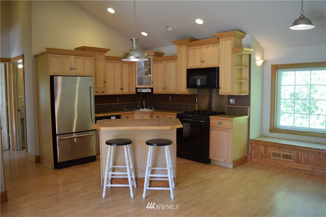 3543 Resort Road Greenbank, WA 98253 - Photo 8 of 24 Gallery Image 8
