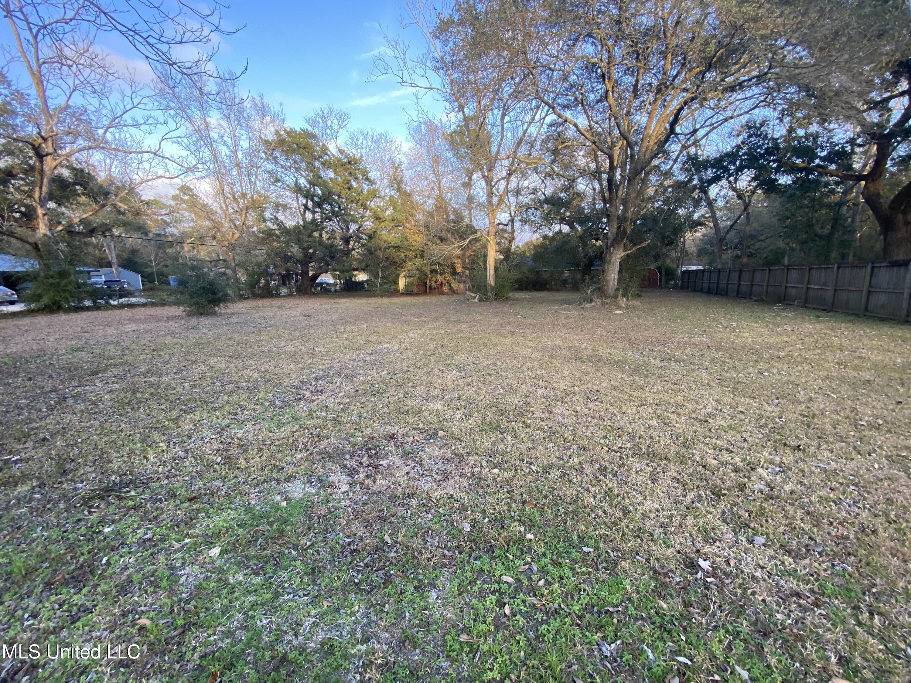 6924 Barnes Road Moss Point, MS 39563 - Photo 4 of 5 IMG_5811