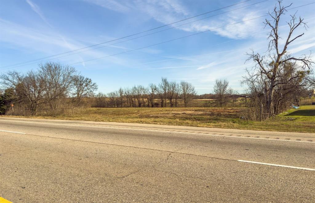 302 North Memorial Street Riesel, TX 76682 - Photo 13 of 13 a view of a yard