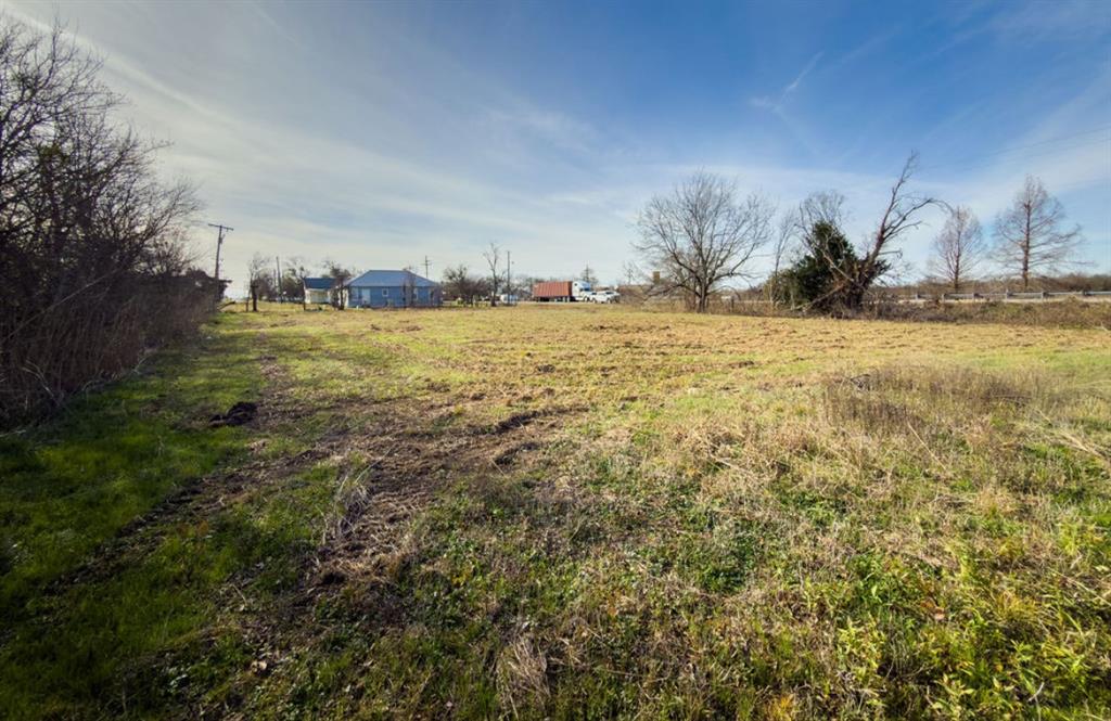 302 North Memorial Street Riesel, TX 76682 - Photo 2 of 13 a view of a lake view