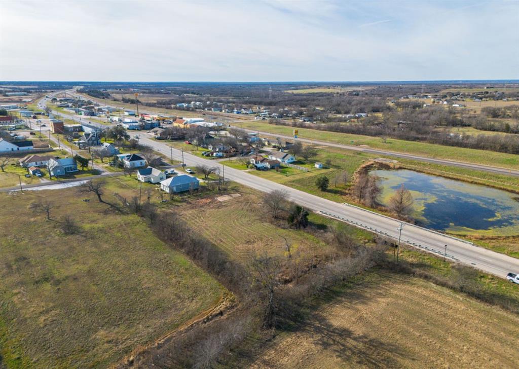 302 North Memorial Street Riesel, TX 76682 - Photo 9 of 13 a view of a city