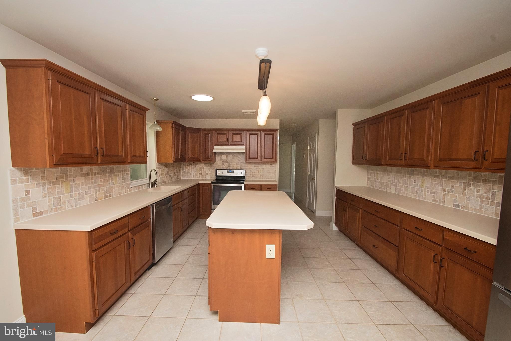 514 Spring Valley Road Reading, PA 19604 - Photo 22 of 65