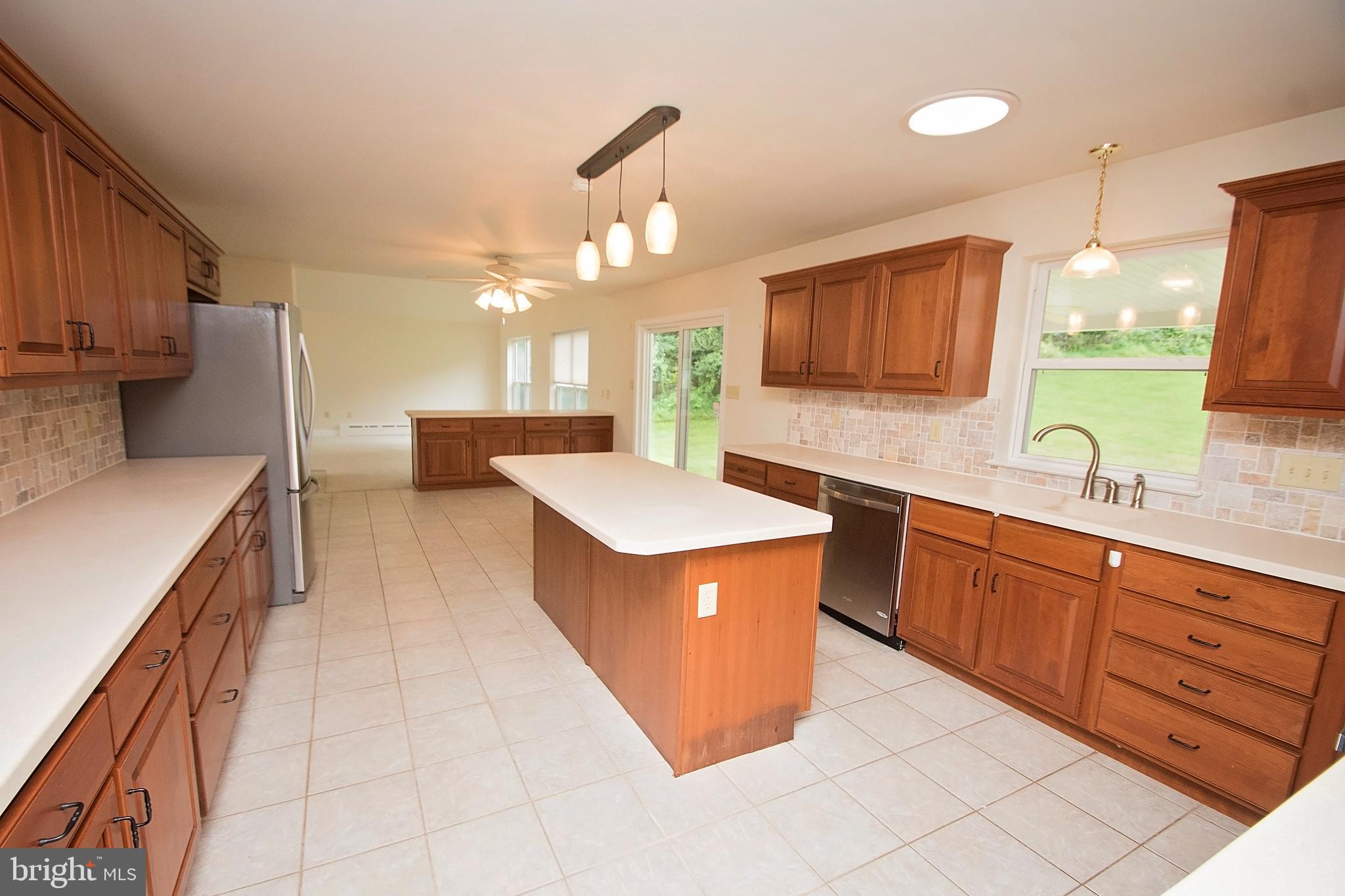 514 Spring Valley Road Reading, PA 19604 - Photo 28 of 65