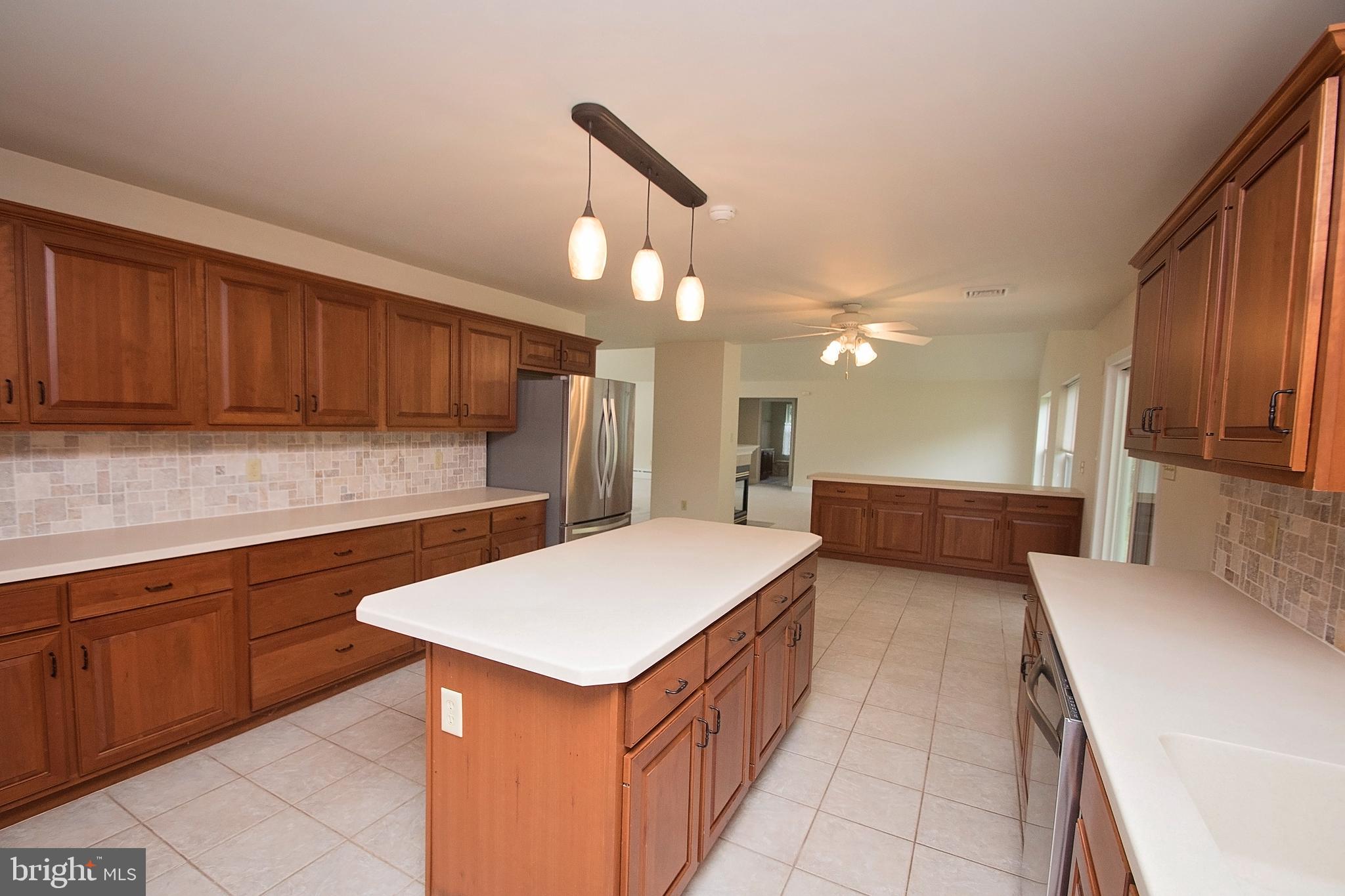 514 Spring Valley Road Reading, PA 19604 - Photo 30 of 65