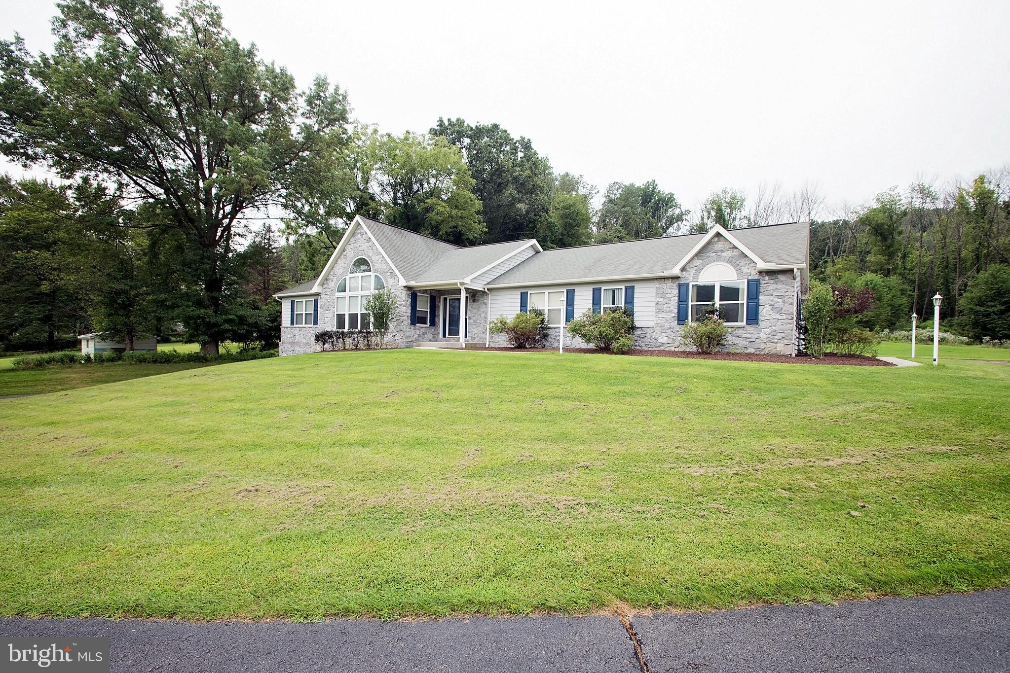 514 Spring Valley Road Reading, PA 19604 - Photo 7 of 65