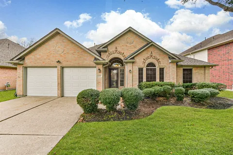$387,000 | 153 Greenridge Circle, League City, TX 77573