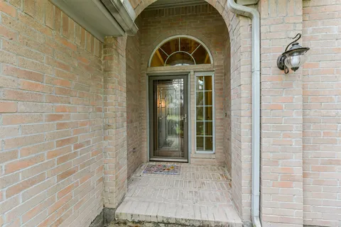 $387,000 | 153 Greenridge Circle, League City, TX 77573