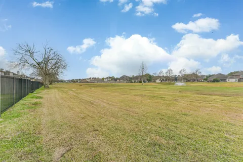 $387,000 | 153 Greenridge Circle, League City, TX 77573