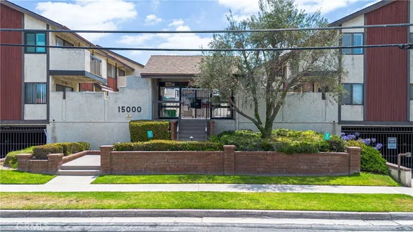 $487,000 | 15000 Halldale Avenue, Unit 210, Gardena, CA 90247