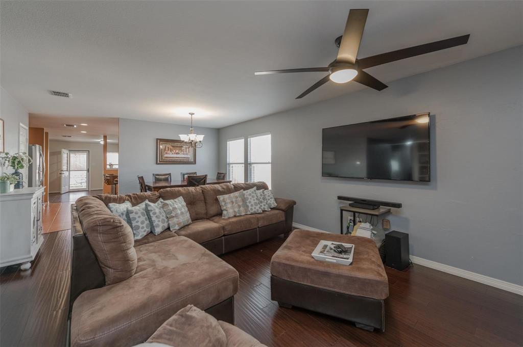 6504 Corral Lane Denton, TX 76210 - Photo 2 of 18