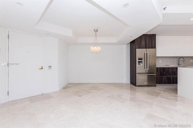 $490,000 | 19707 Turnberry Way, Unit 11G, Aventura, FL 33180