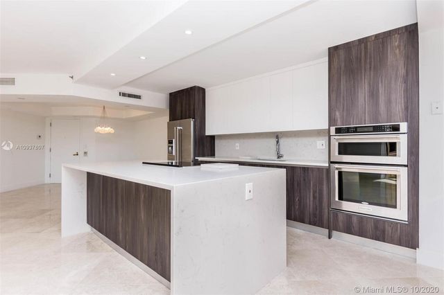 $490,000 | 19707 Turnberry Way, Unit 11G, Aventura, FL 33180