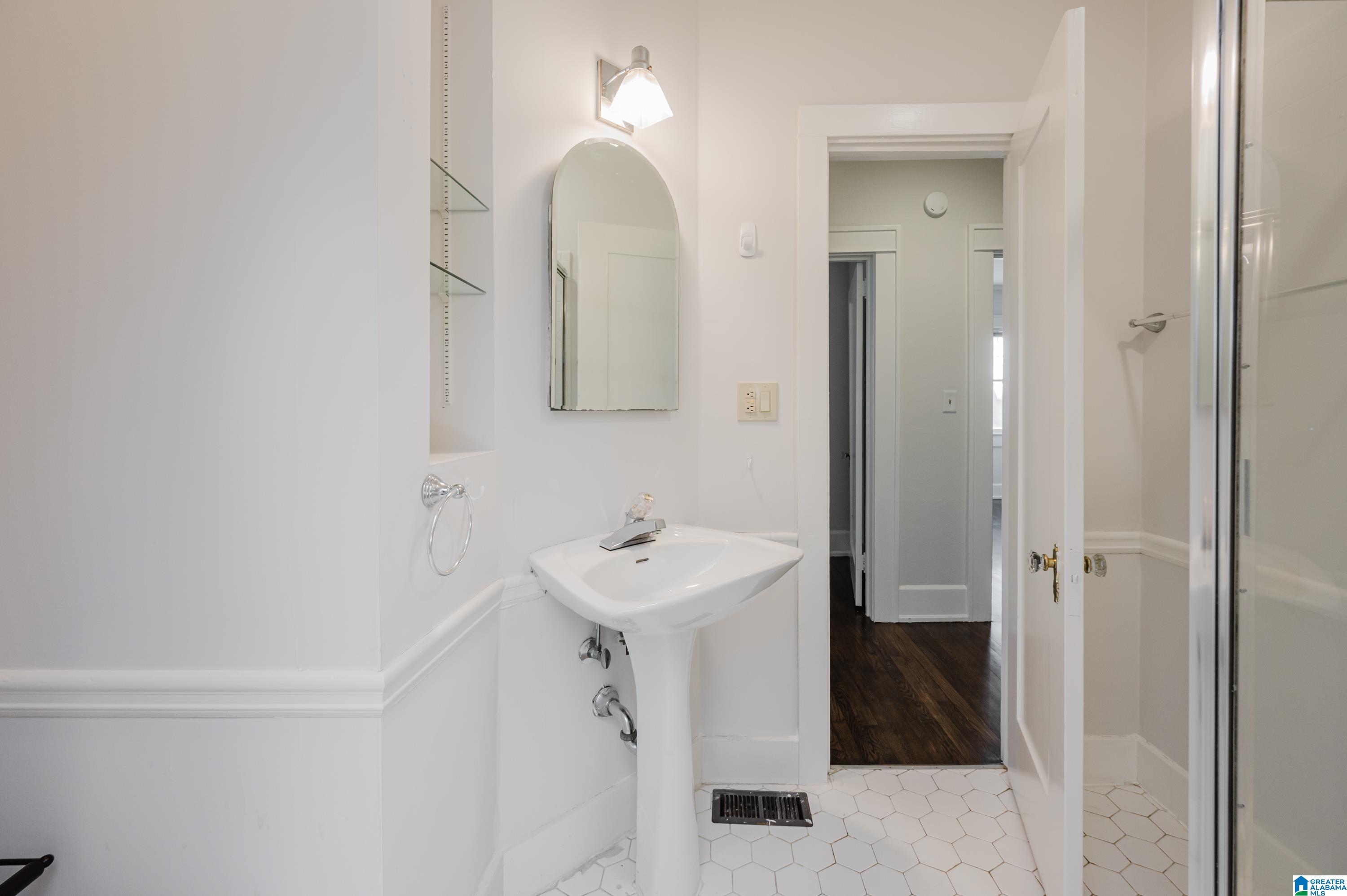 1901 Kensington Road Birmingham, AL 35209 - Photo 28 of 44