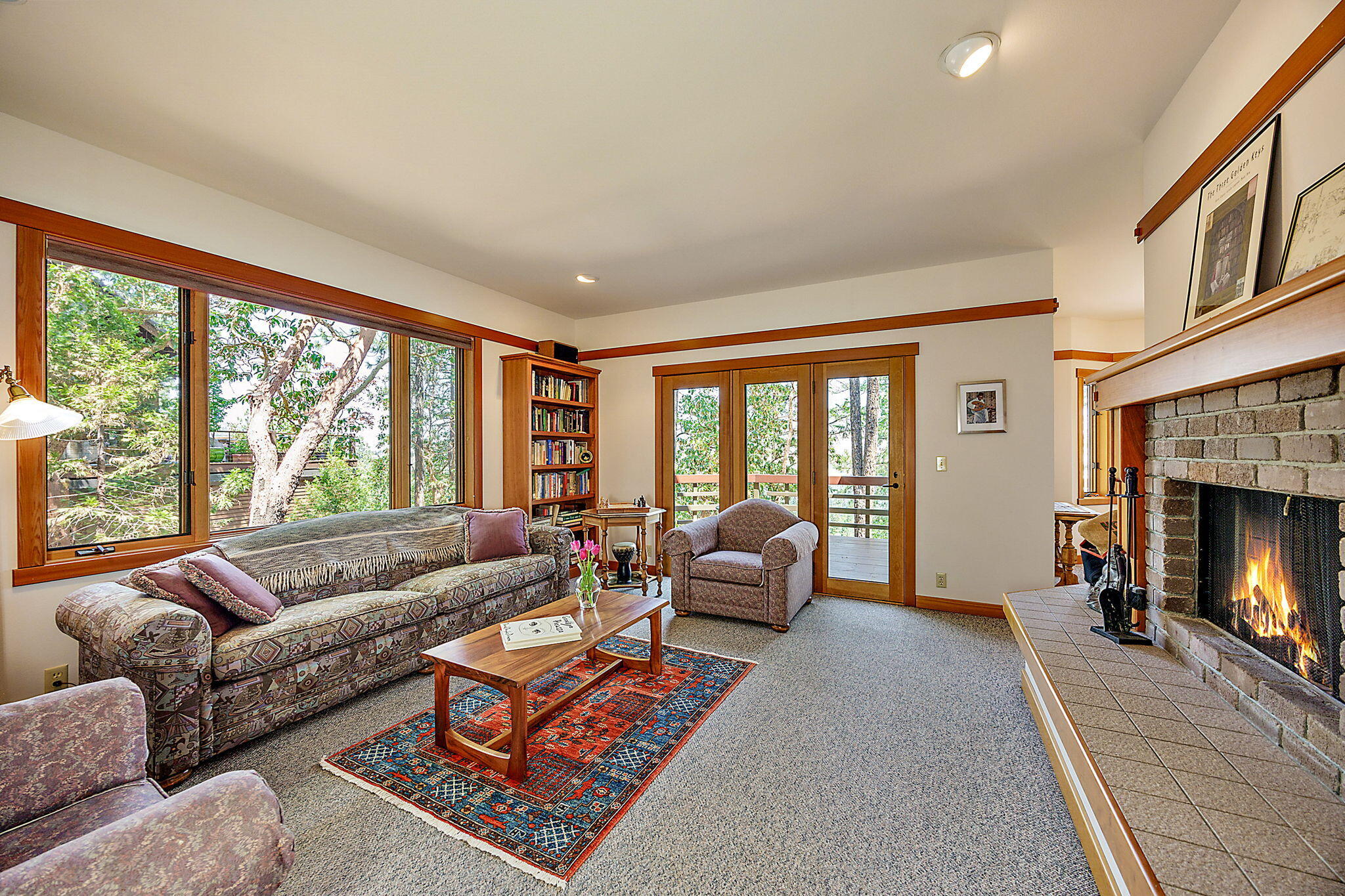 375 Ashland Loop Road Ashland, OR 97520 - Photo 11 of 64 ApxALR (31)