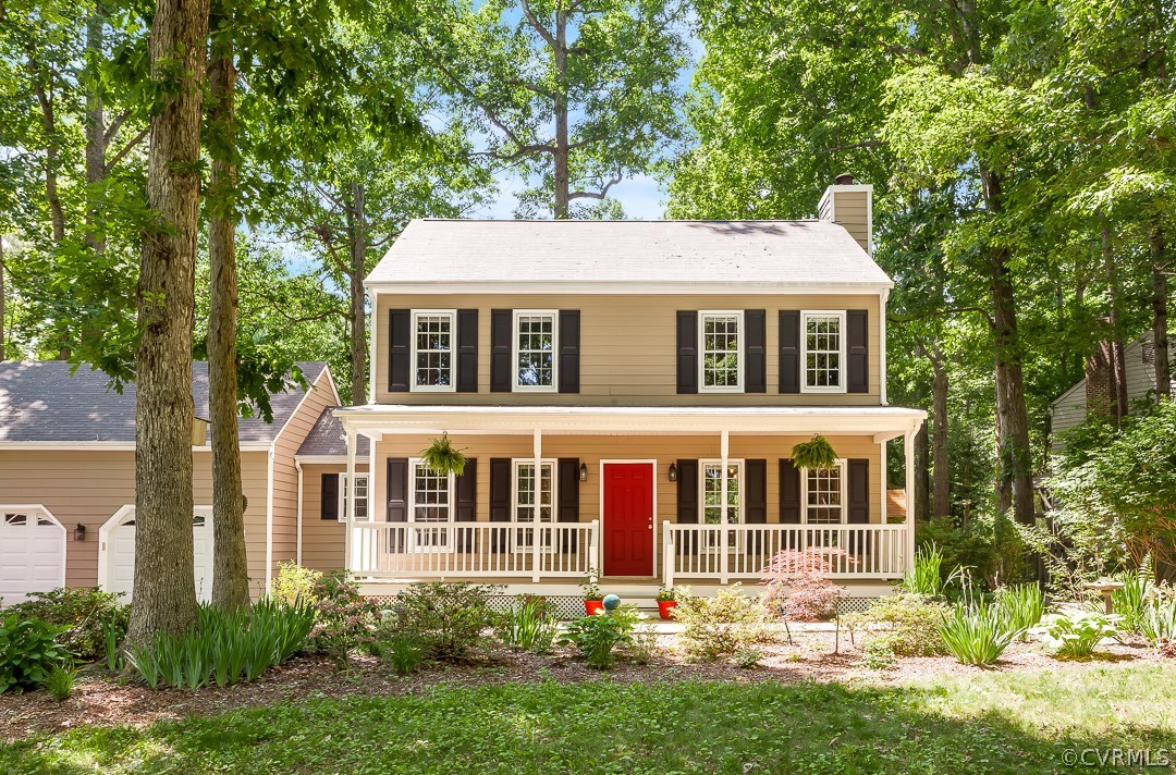 13815 Sterlings Bridge Road Midlothian, VA 23112 - Photo 2 of 27 a front view of a house with a yard