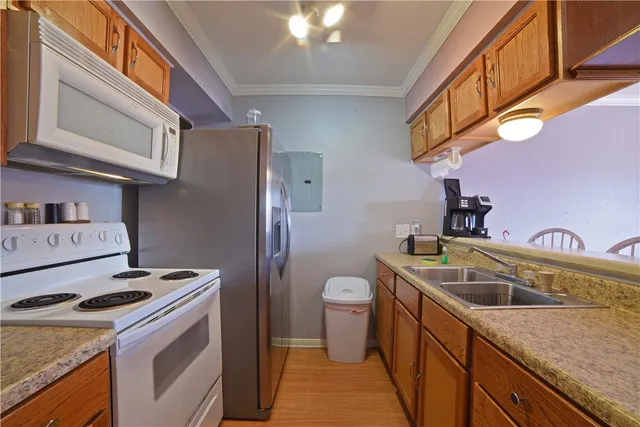 $199,900 | 15426 Fortuna Bay Drive, Unit 103, Corpus Christi, TX 78418