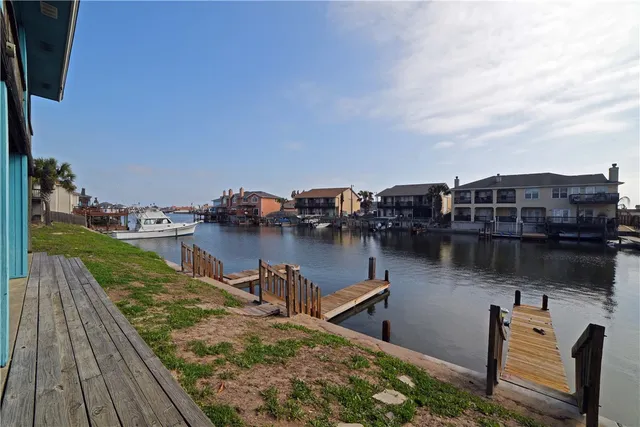 $199,900 | 15426 Fortuna Bay Drive, Unit 103, Corpus Christi, TX 78418