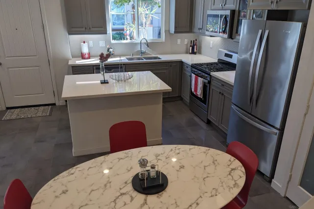 $809,000 | 4131 Vela Way, Oceanside, CA 92057