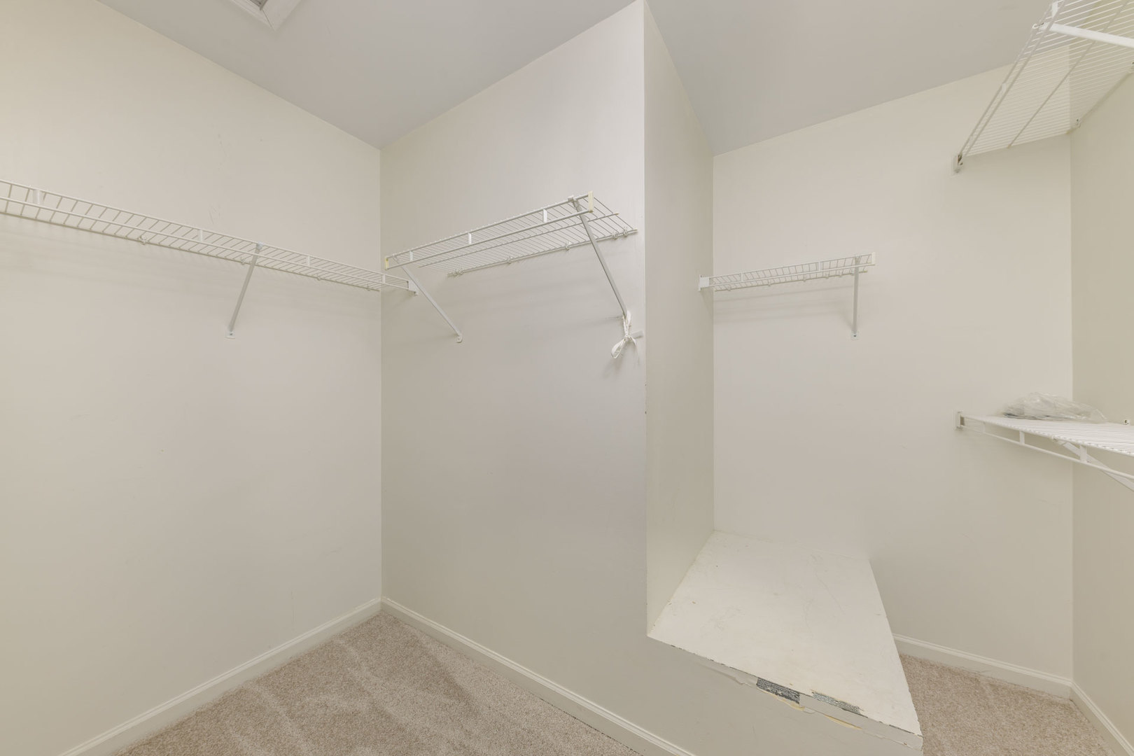 1604 Pebble Beach Circle Elgin, IL 60123 - Photo 27 of 37