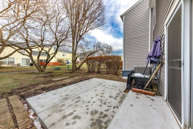 $275,000 | 1604 Pebble Beach Circle, Elgin, IL 60123