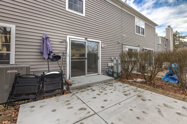 $275,000 | 1604 Pebble Beach Circle, Elgin, IL 60123