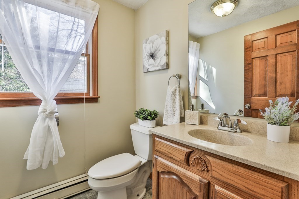 135 Anderson Road Marlborough, MA 01752 - Photo 19 of 40 Gallery Image 19