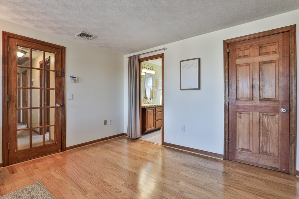 135 Anderson Road Marlborough, MA 01752 - Photo 26 of 40 Gallery Image 26