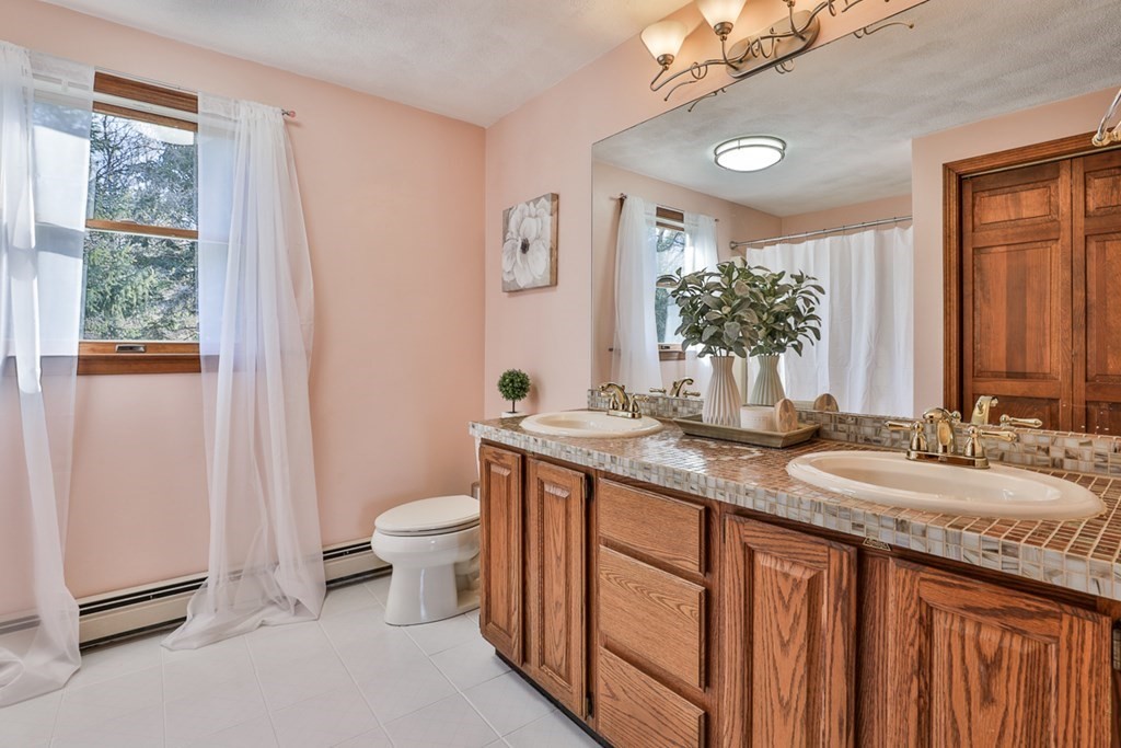135 Anderson Road Marlborough, MA 01752 - Photo 31 of 40 Gallery Image 31