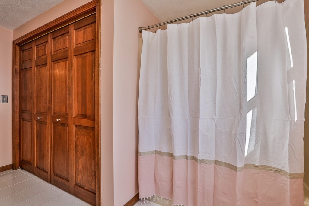 135 Anderson Road Marlborough, MA 01752 - Photo 32 of 40 Gallery Image 32