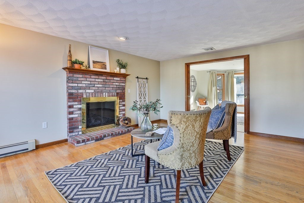 135 Anderson Road Marlborough, MA 01752 - Photo 9 of 40 Gallery Image 9