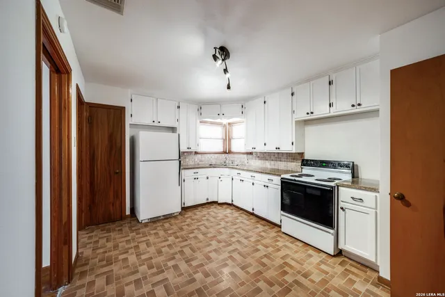 $1,795 | 203 Sullivan Drive, San Antonio, TX 78213