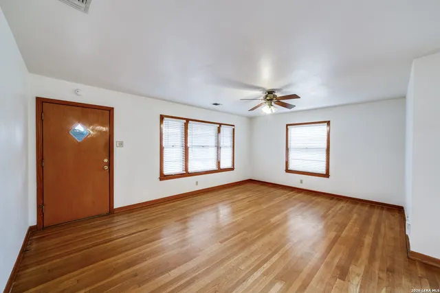 $1,795 | 203 Sullivan Drive, San Antonio, TX 78213