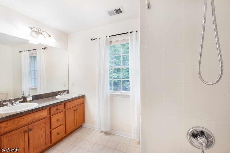 36 King George Road Warren, NJ 07059 - Photo 21 of 25