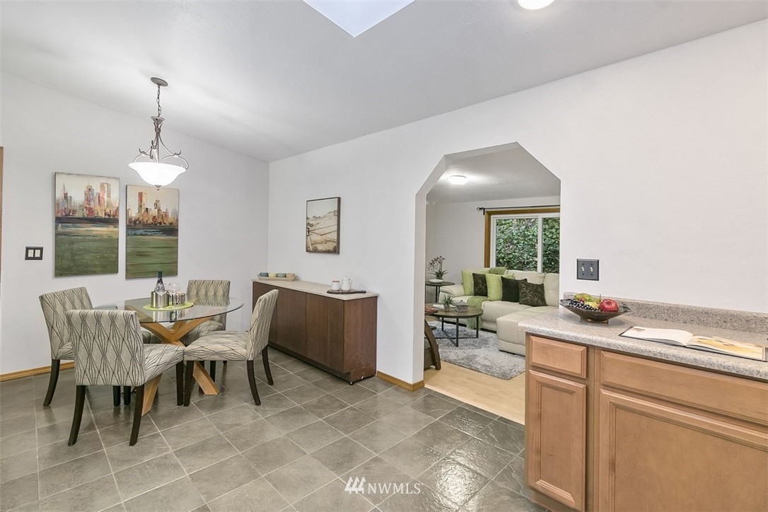 17205 Southeast Covington Sawyer Road Kent, WA 98042 - Photo 11 of 27 Gallery Image 11
