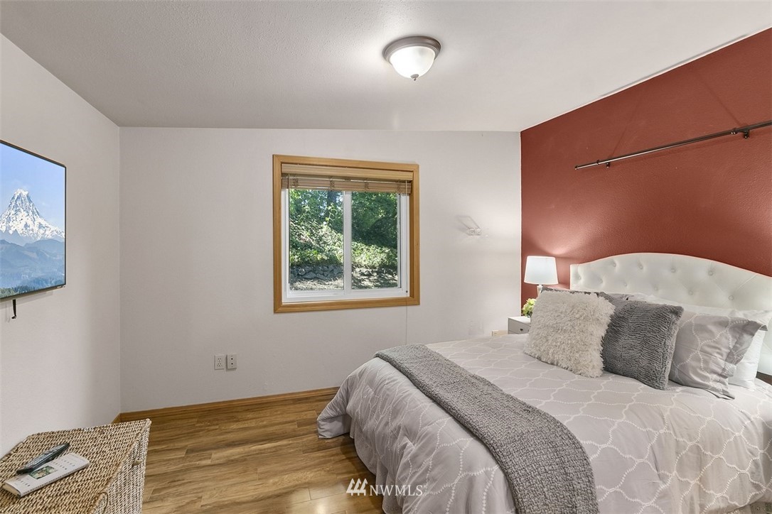 17205 Southeast Covington Sawyer Road Kent, WA 98042 - Photo 15 of 27 Gallery Image 15
