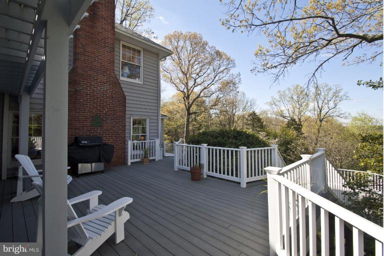 Multi tiered  no maintenance decking