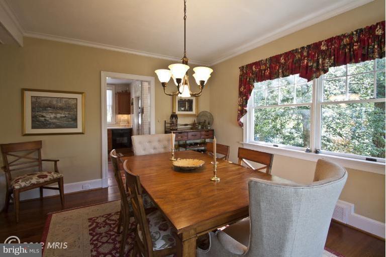 300 Old County Road Severna Park, MD 21146 - Photo 12 of 30 Elegant Dining!!