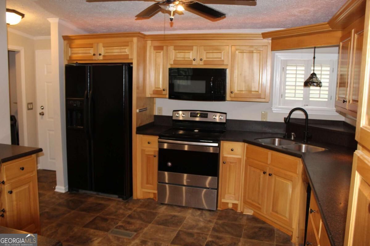 190 Roberts Point Road Jackson, GA 30233 - Photo 27 of 29 Gallery Image 27