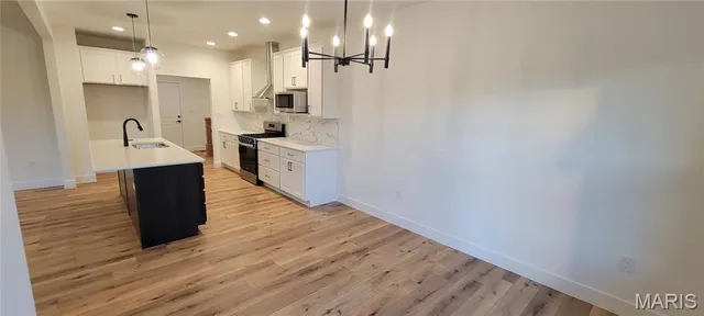 $504,000 | 8450 Herrick Park Drive, Troy, IL 62294