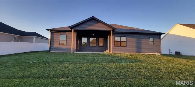 $494,000 | 8450 Herrick Park Drive, Troy, IL 62294